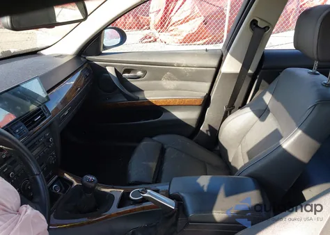 2006 BMW 330I z USA, uszkodzony, nr VIN WBAVB33536AZ86617